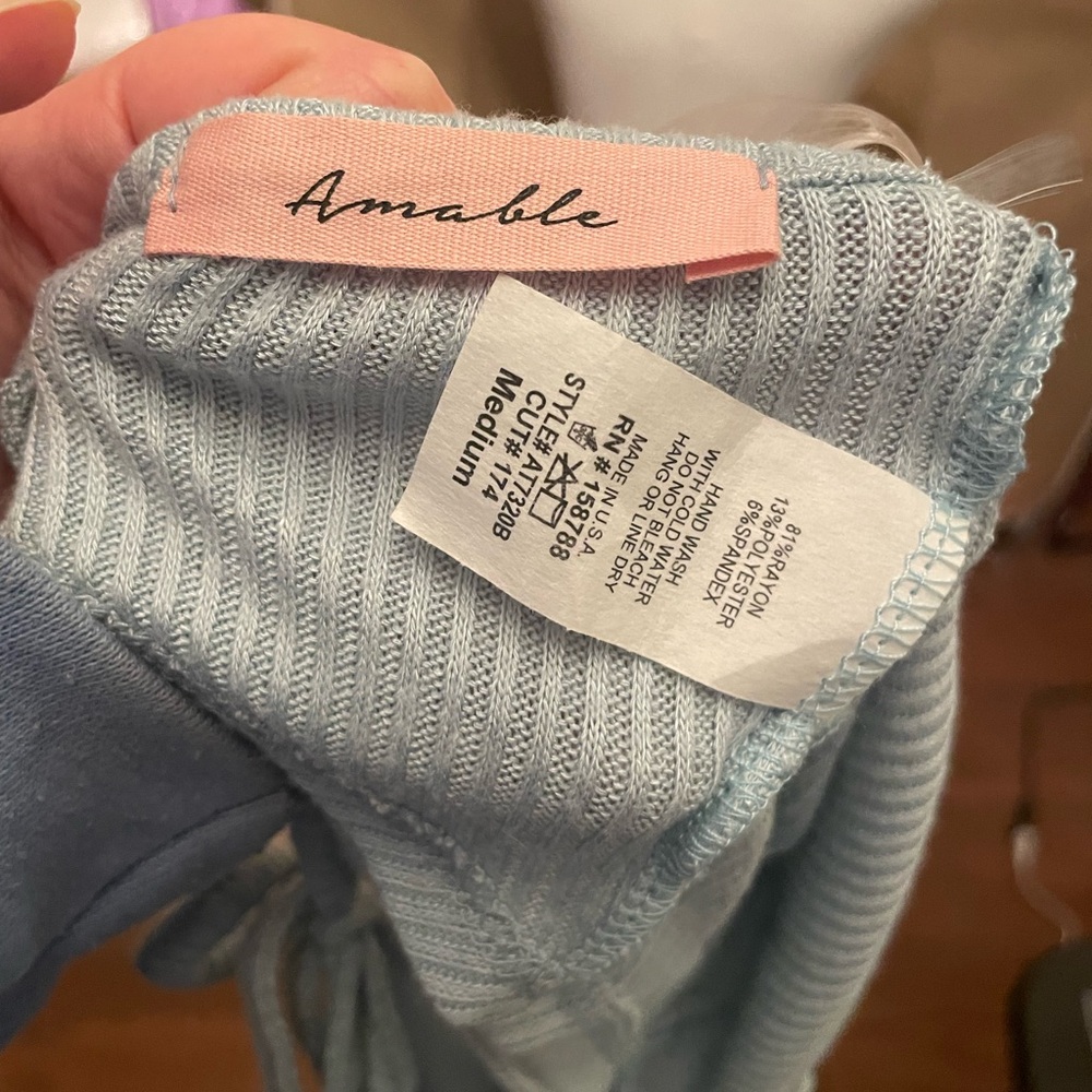 Amable Light Blue Ribbed Knit Top - Picture 3 of 3